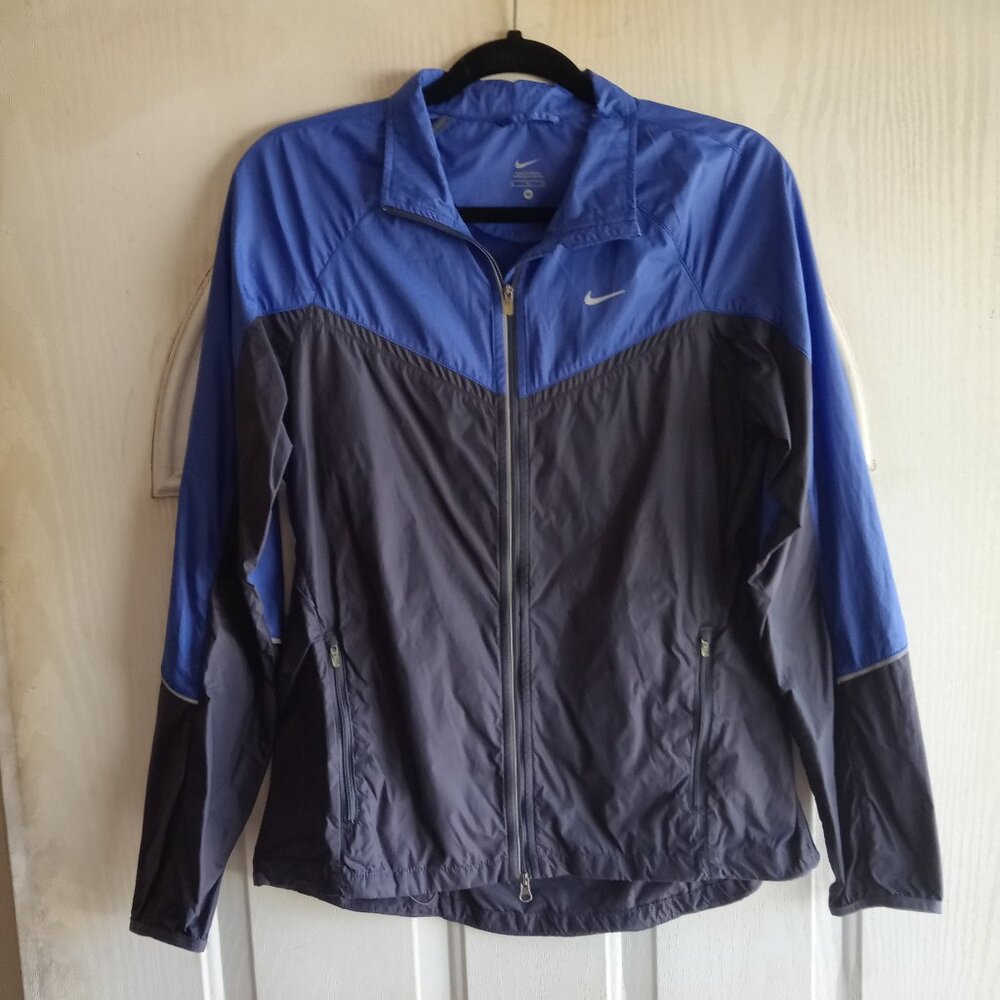 Nike Women's Lightweight Windbreaker Size Medium